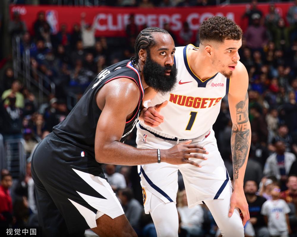 他擁有丰富 他擁有丰富