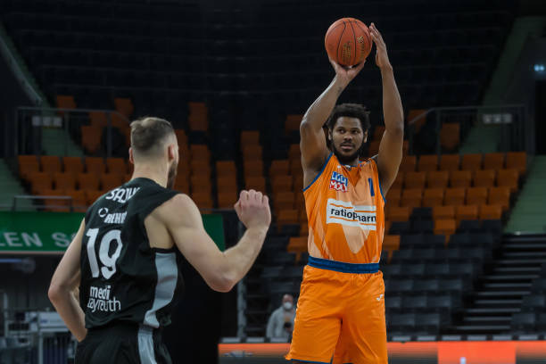 更是影响比 更是影响比