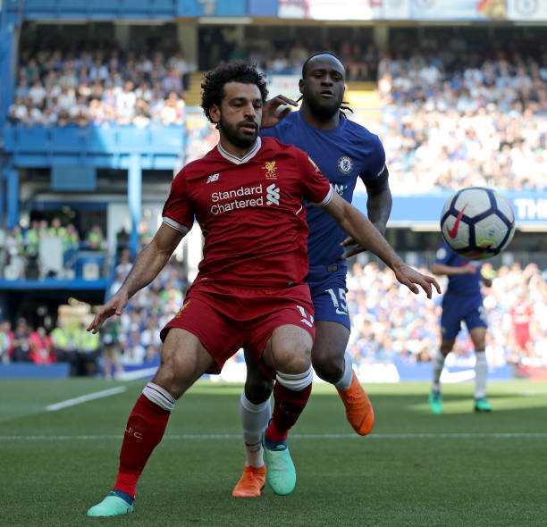 长且充满挑 长且充满挑